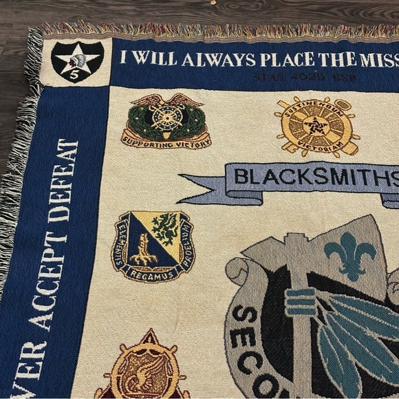 Vintage Cross Canvas Made In USA 402D BRIGADE SUPPORT BATTALION Throw Blanket - Picture 3 of 9